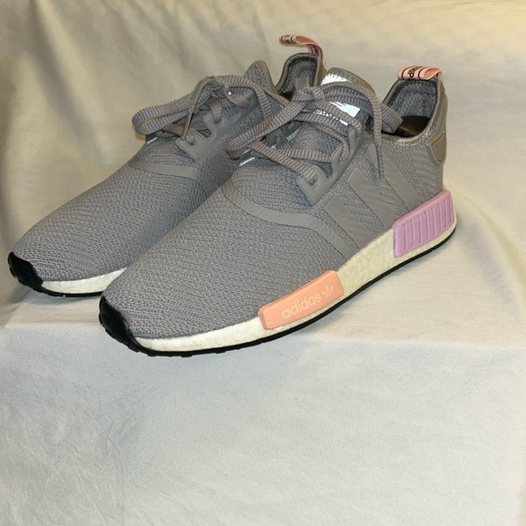 adidas Shoes - Adidas Originals NMD R1